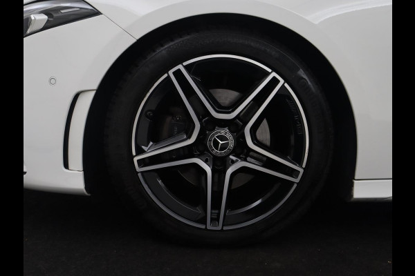 Mercedes-Benz A-Klasse 180 Business Solution AMG | Apple Carplay | LED | Navigatie | Stoelverwarming |