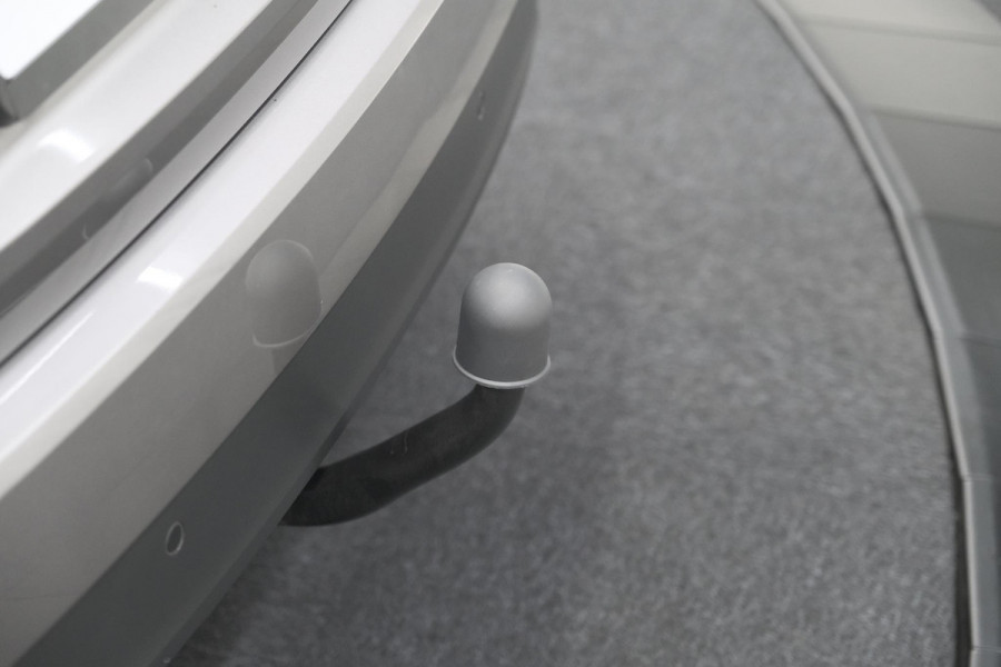 Renault Scénic TCe 140 EDC Intens | Trekhaak | Camera | Head-Up Display | Dodehoekdetectie
