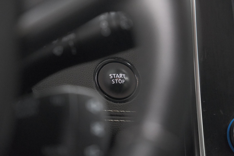 Renault Scénic TCe 140 EDC Intens | Trekhaak | Camera | Head-Up Display | Dodehoekdetectie