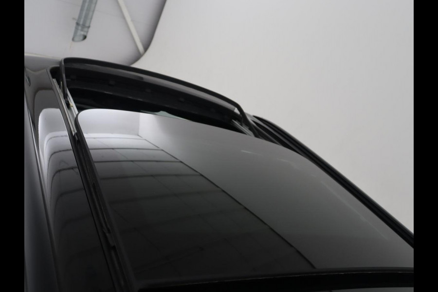 MINI Clubman 1.5 Cooper Business Edition Pano.Dak | Automaat | Apple Carplay | LED | Navigatie | Stoelverwarming |