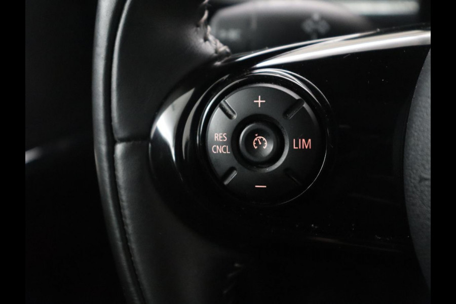 MINI Clubman 1.5 Cooper Business Edition Pano.Dak | Automaat | Apple Carplay | LED | Navigatie | Stoelverwarming |