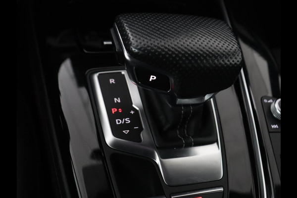 Audi A4 Avant 35 TFSI S edition Competition | S-Line | Stoelverwarming | LED | Camera | Navigatie |