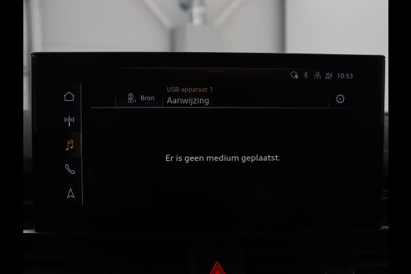 Audi A4 Avant 35 TFSI S edition Competition | S-Line | Stoelverwarming | LED | Camera | Navigatie |
