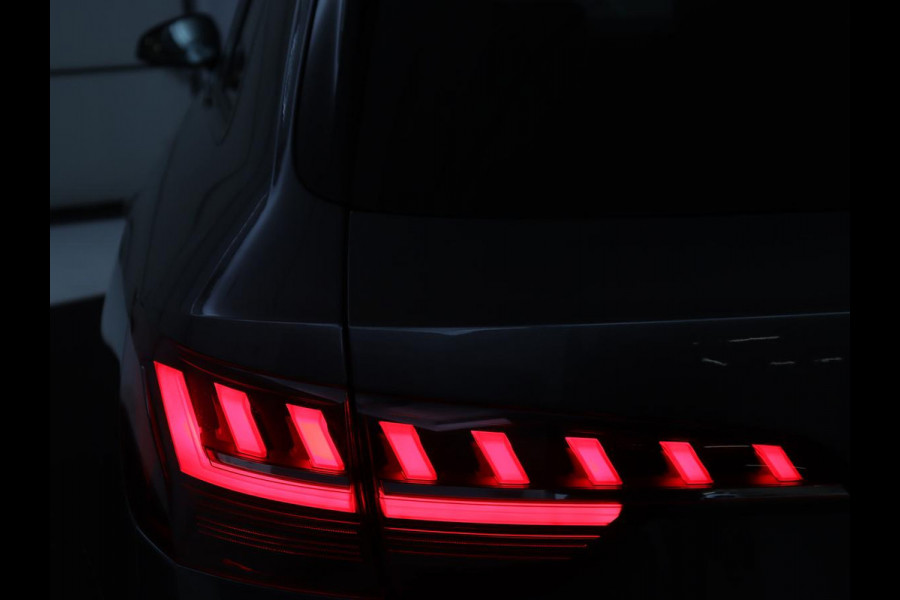 Audi A4 Avant 35 TFSI S edition Competition | S-Line | Stoelverwarming | LED | Camera | Navigatie |
