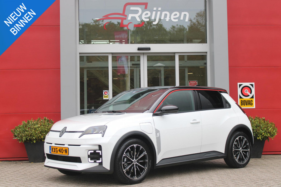Renault 5 COMFORT RANGE ICONIC CINQ 52 kWh *NIEUWE AUTO!* | PACK WINTER: (ELEKTRISCH VERWARMBARE VOORSTOELEN/ELEKTRISCH VERWARMBAAR STUURWIEL, BESTUURDERSSTOEL MET ELEKTRISCH VERSTELBARE LENDESTEUN, IN HOOGTE VERSTELBARE PASSAGIERSSTOEL) | DAKLIJST ROUGE | PACK PARKING: (FULL EASY PARKING ASSIST MET PARKEERSENSOREN AAN VOOR- EN ZIJKANT) | ADAPTIVE CRUISE CONTROL | AUTOMATISCH INPARKEREN | FULL LED KOPLAMPEN MET MICRO OPTICS EN FRANSE FLAG | FLANK GUARD PROTECTION MAKKELIJK INPARKEREN MET VISUELE EN AKOESTISCHE SIGNALEN | 18" LICHTMETALEN VELGEN "CHRONO" | TWO TONE CARROSSERIEKLE