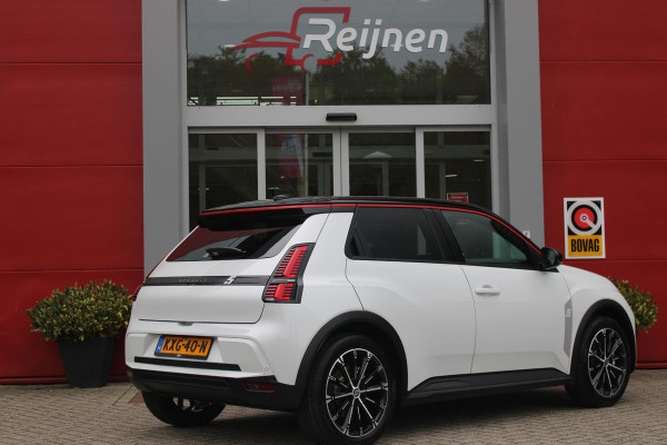 Renault 5 COMFORT RANGE ICONIC CINQ 52 kWh *NIEUWE AUTO!* | PACK WINTER: (ELEKTRISCH VERWARMBARE VOORSTOELEN/ELEKTRISCH VERWARMBAAR STUURWIEL, BESTUURDERSSTOEL MET ELEKTRISCH VERSTELBARE LENDESTEUN, IN HOOGTE VERSTELBARE PASSAGIERSSTOEL) | DAKLIJST ROUGE | PACK PARKING: (FULL EASY PARKING ASSIST MET PARKEERSENSOREN AAN VOOR- EN ZIJKANT) | ADAPTIVE CRUISE CONTROL | AUTOMATISCH INPARKEREN | FULL LED KOPLAMPEN MET MICRO OPTICS EN FRANSE FLAG | FLANK GUARD PROTECTION MAKKELIJK INPARKEREN MET VISUELE EN AKOESTISCHE SIGNALEN | 18" LICHTMETALEN VELGEN "CHRONO" | TWO TONE CARROSSERIEKLE