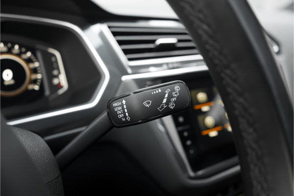 Volkswagen Tiguan 1.4 TSI eHybrid R-Line HUD Leder Memory Pano ACC Keyless 360° Black Pack 20"