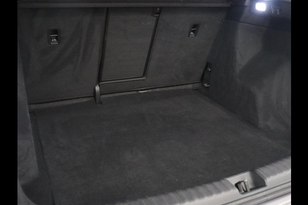 Audi Q4 e-tron 45 quattro Advanced edition 77 kWh | SOH 94,8% | Apple Carplay | Navigatie | Parkeerhulp | LED |