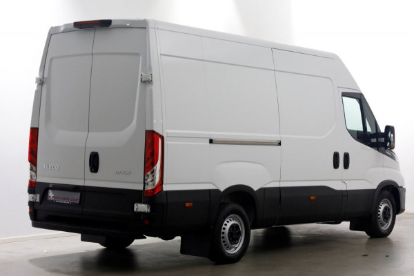 Iveco Daily 35S21 3.0 210pk L2H2 HiMatic Automaat Navi/Camera Trekgewicht 3500kg 10-2023