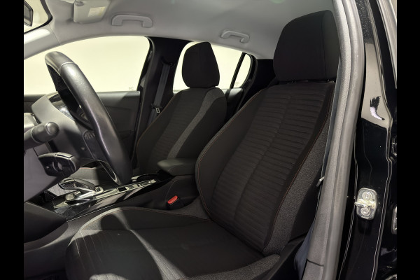 Peugeot e-208 EV Active 50 kWh | navigatie | 11kw 3-fase lader | LED verlichting | Keyless start