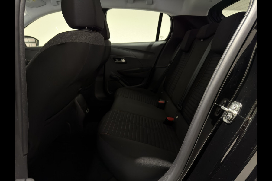 Peugeot e-208 EV Active 50 kWh | navigatie | 11kw 3-fase lader | LED verlichting | Keyless start