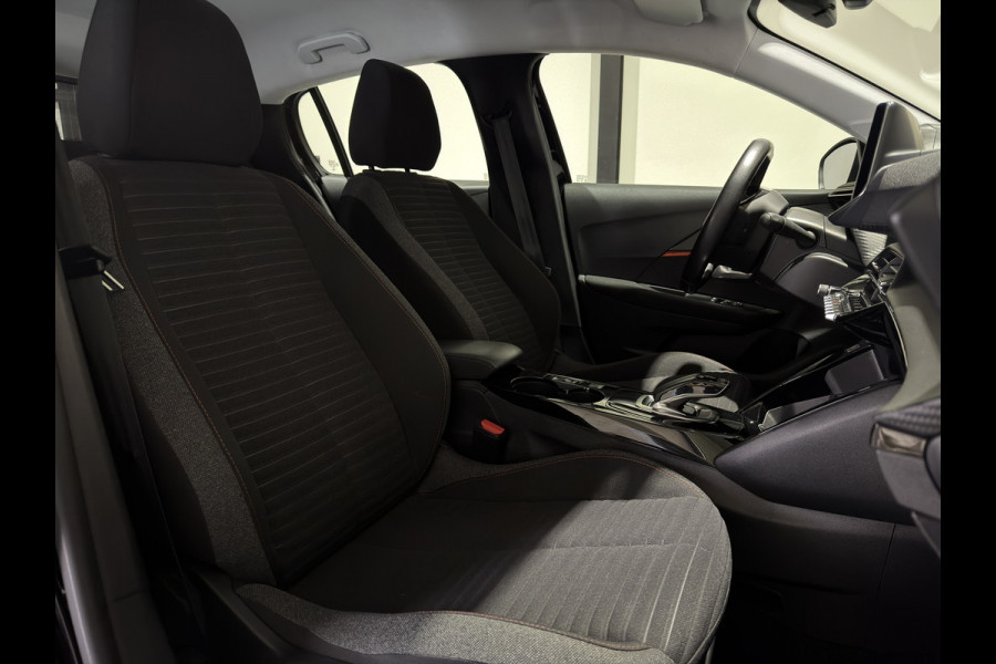 Peugeot e-208 EV Active 50 kWh | navigatie | 11kw 3-fase lader | LED verlichting | Keyless start