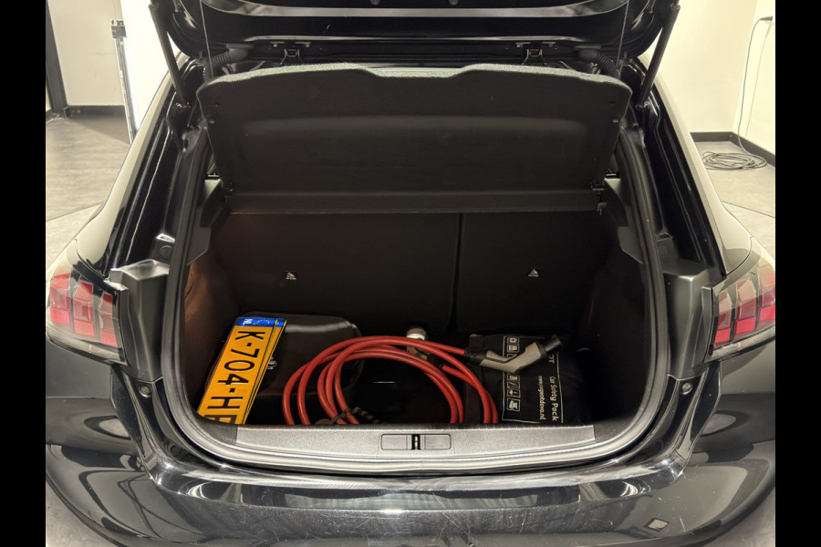 Peugeot e-208 EV Active 50 kWh | navigatie | 11kw 3-fase lader | LED verlichting | Keyless start