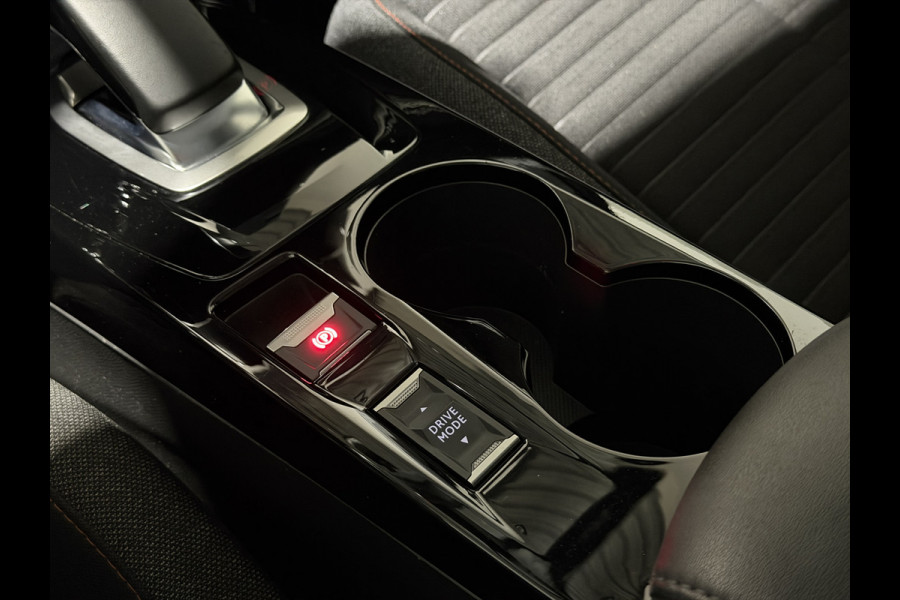 Peugeot e-208 EV Active 50 kWh | navigatie | 11kw 3-fase lader | LED verlichting | Keyless start