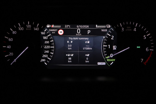 Land Rover Discovery Sport P300e 1.5 R-Dynamic SE / MEMORY / ACC / MERIDIAN / CAMERA / KEYLESS