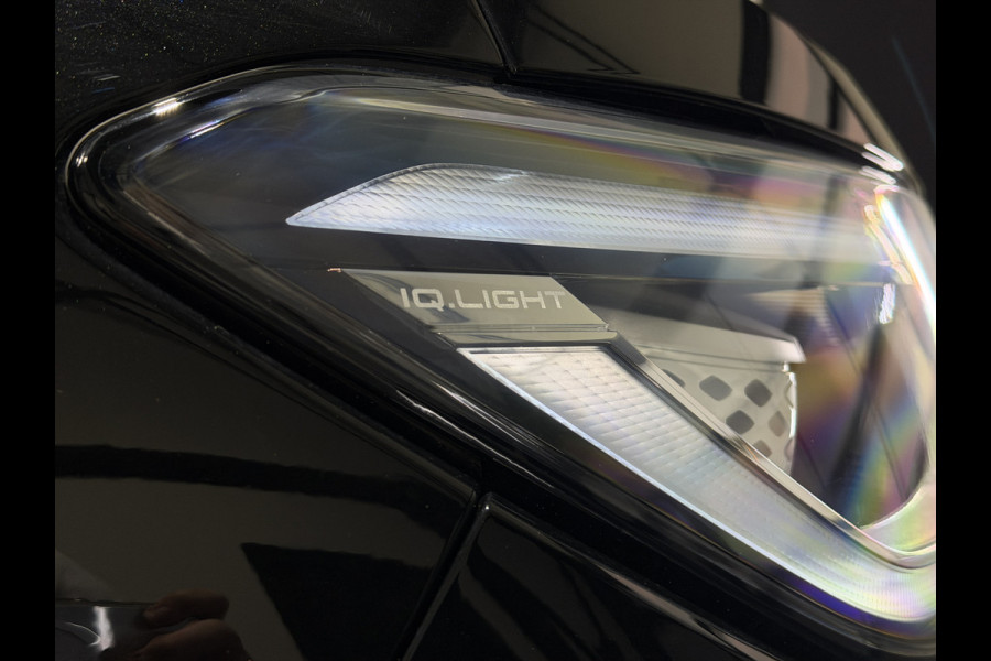 Volkswagen ID.5 Pro 77 kWh | Keyless | Matrix LED | Warmtepomp | Stoelen & stuur verwarmd