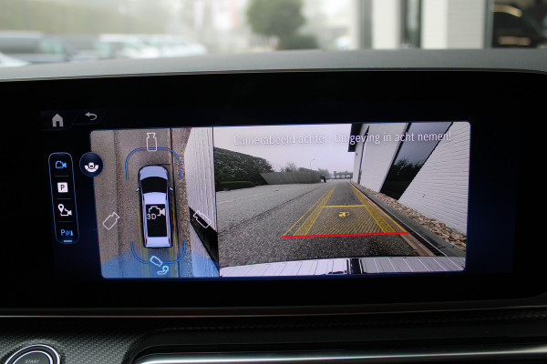 Mercedes-Benz V-Klasse 300d / DC / AMG / 4-Matic / Elec Stoelen / Luchtvering / Panorama / 360 Cam / Burmester / Vol Opties / NIEUWSTAAT