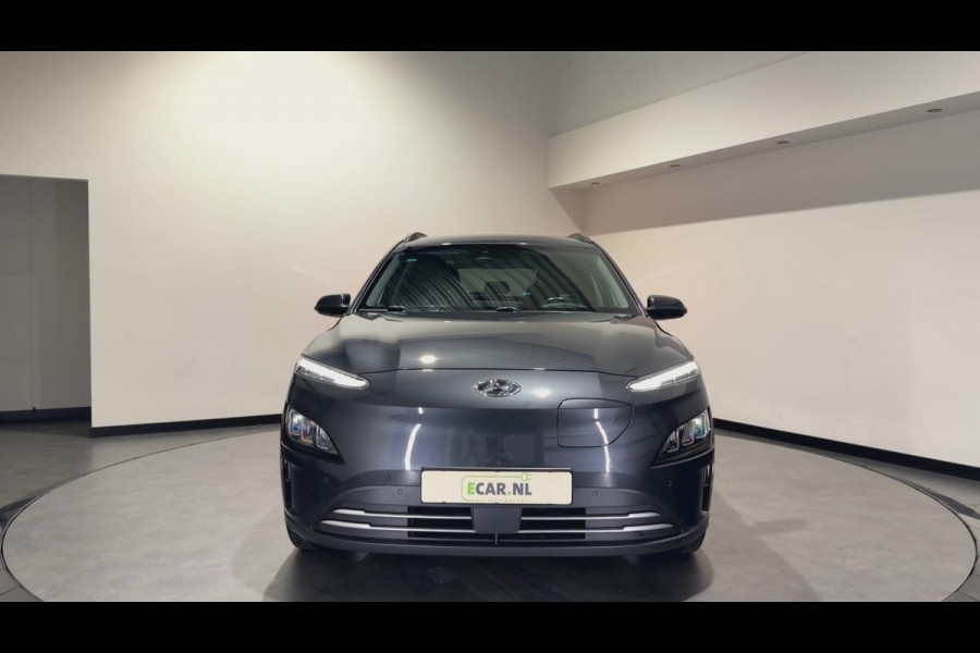 Hyundai Kona EV Premium 64 kWh | Keyless | Elektrische stoelen | Stoelen & stuur verwarmd