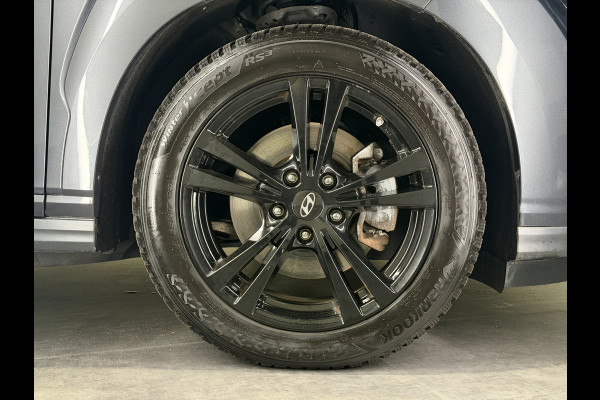 Hyundai Kona EV Premium 64 kWh | Keyless | Elektrische stoelen | Stoelen & stuur verwarmd