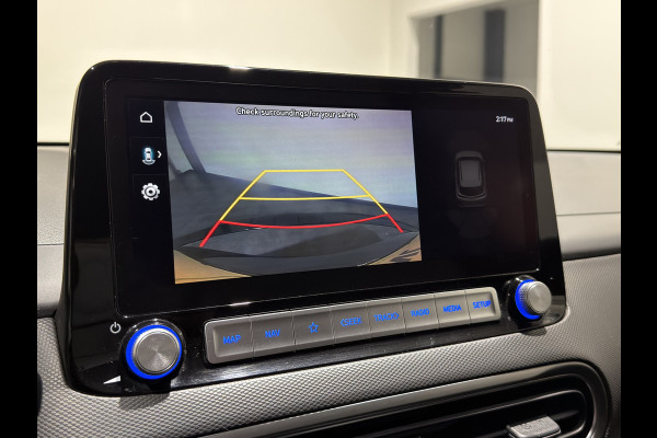Hyundai Kona EV Premium 64 kWh | Keyless | Elektrische stoelen | Stoelen & stuur verwarmd