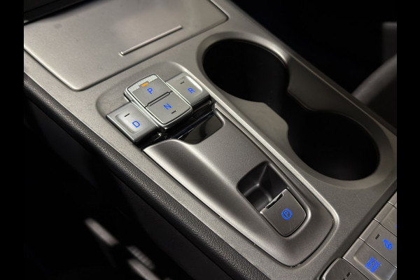 Hyundai Kona EV Premium 64 kWh | Keyless | Elektrische stoelen | Stoelen & stuur verwarmd