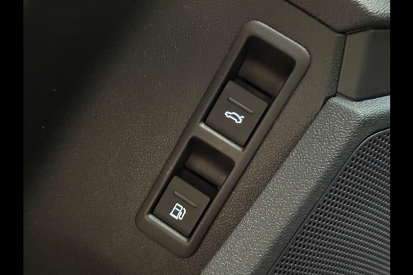 Audi A3 Sportback 45 TFSI e S edition Competition 3x S-line | Camera | Keyless | Trekhaak