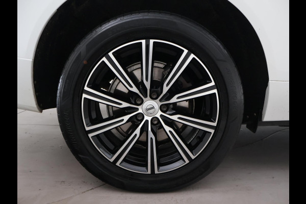 Volvo XC60 2.0 T8 TWIN ENGINE 390 PK AWD INSCRIPTION | TREKHAAK | PANORAMA | LEDER | 19 INCH