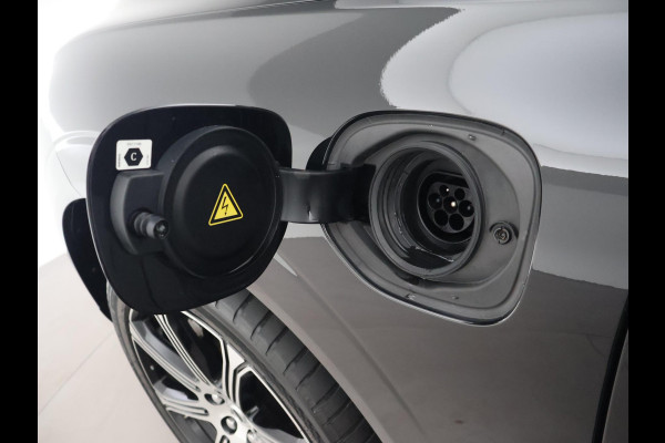 Volvo XC60 2.0 RECHARGE T8 390 PK AWD INSCRIPTION + LUCHTVERING | TREKHAAK | ADAPTIVE CRUISE | HEAD-UP