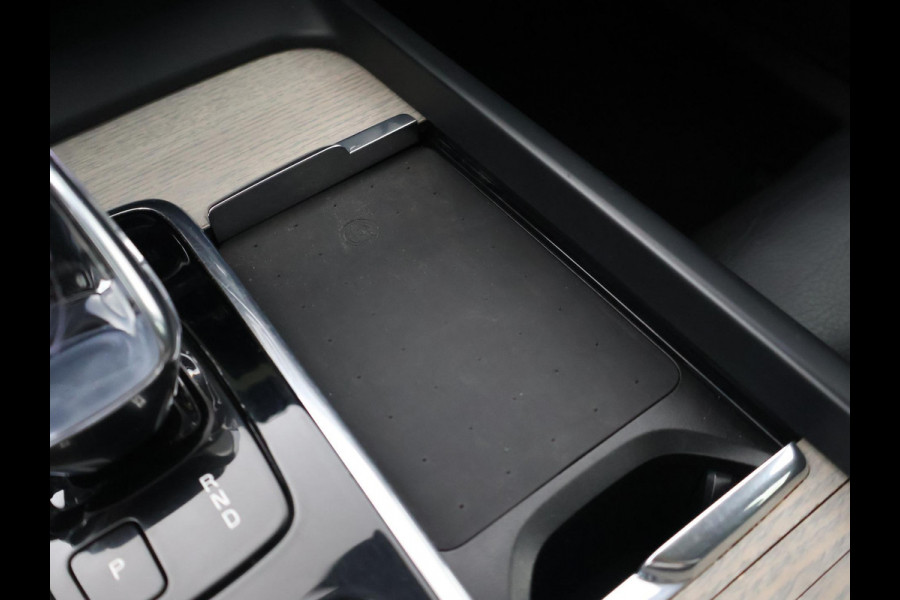 Volvo XC60 2.0 RECHARGE T8 390 PK AWD INSCRIPTION + LUCHTVERING | TREKHAAK | ADAPTIVE CRUISE | HEAD-UP