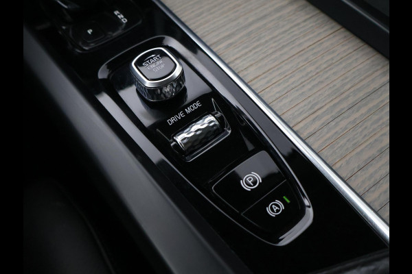 Volvo XC60 2.0 RECHARGE T8 390 PK AWD INSCRIPTION + LUCHTVERING | TREKHAAK | ADAPTIVE CRUISE | HEAD-UP