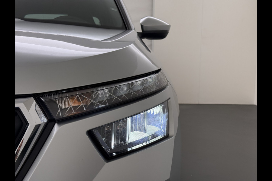 Škoda Kamiq TSI 111pk Aut. Sportstoelen Apple/Android Camera Pdc Lane-dep. CruiseControl Dakrails Ecc Tel. Usb Isofix Aut.Verlichting Dab Led Verw.Spiegels 16''LM 1.0 TSI Sport Business Orig.NL-auto
