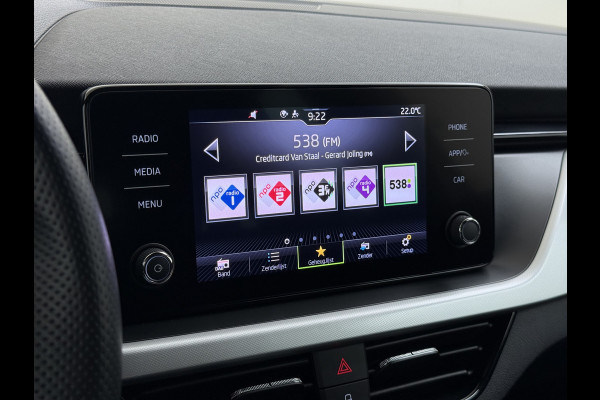 Škoda Kamiq TSI 111pk Aut. Sportstoelen Apple/Android Camera Pdc Lane-dep. CruiseControl Dakrails Ecc Tel. Usb Isofix Aut.Verlichting Dab Led Verw.Spiegels 16''LM 1.0 TSI Sport Business Orig.NL-auto
