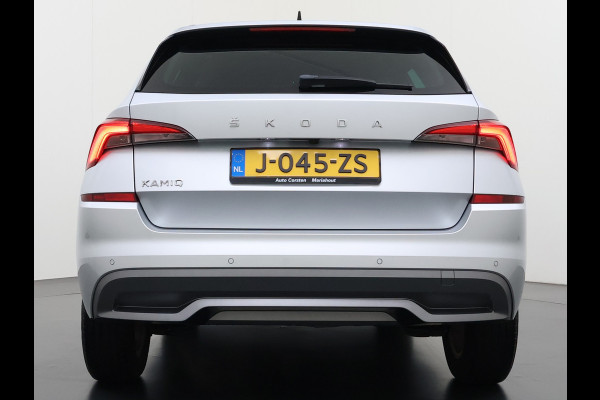 Škoda Kamiq TSI 111pk Aut. Sportstoelen Apple/Android Camera Pdc Lane-dep. CruiseControl Dakrails Ecc Tel. Usb Isofix Aut.Verlichting Dab Led Verw.Spiegels 16''LM 1.0 TSI Sport Business Orig.NL-auto