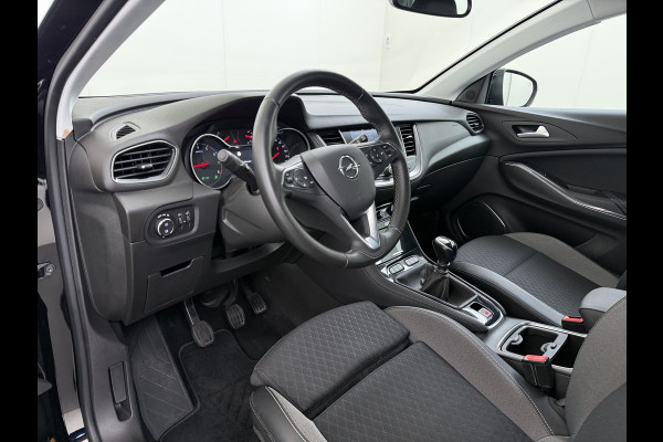 Opel Grandland X 1.2T 131pk Camera Apple/Android Elek.klep Bordherk. Blindspot 1/2Leer Navi Lane-dep. Keyless Aut.Verlichting Led Usb Tel. Ecc CruiseControl Innovation Regensensor Pdc Mistlampen Elek.Inkl.Spiegels 18''LM 1.2Turbo