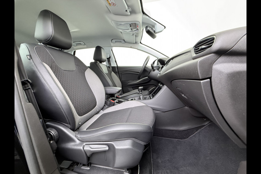 Opel Grandland X 1.2T 131pk Camera Apple/Android Elek.klep Bordherk. Blindspot 1/2Leer Navi Lane-dep. Keyless Aut.Verlichting Led Usb Tel. Ecc CruiseControl Innovation Regensensor Pdc Mistlampen Elek.Inkl.Spiegels 18''LM 1.2Turbo