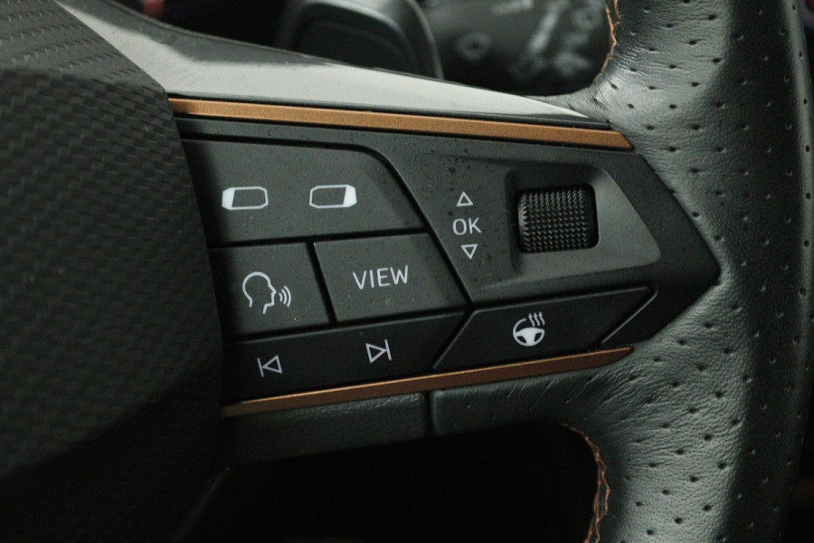 CUPRA Leon 1.4 e-Hybrid VZ 245PK (STOELVERWARMING, STUURVERWARMING, CRUISE ADAPTIEF)