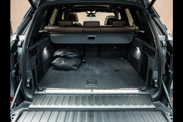 BMW X5 xDrive50e Prachtig uitgevoerde X5 50e Dravit Grau, spoiler pakket M-look Z.G.A.N