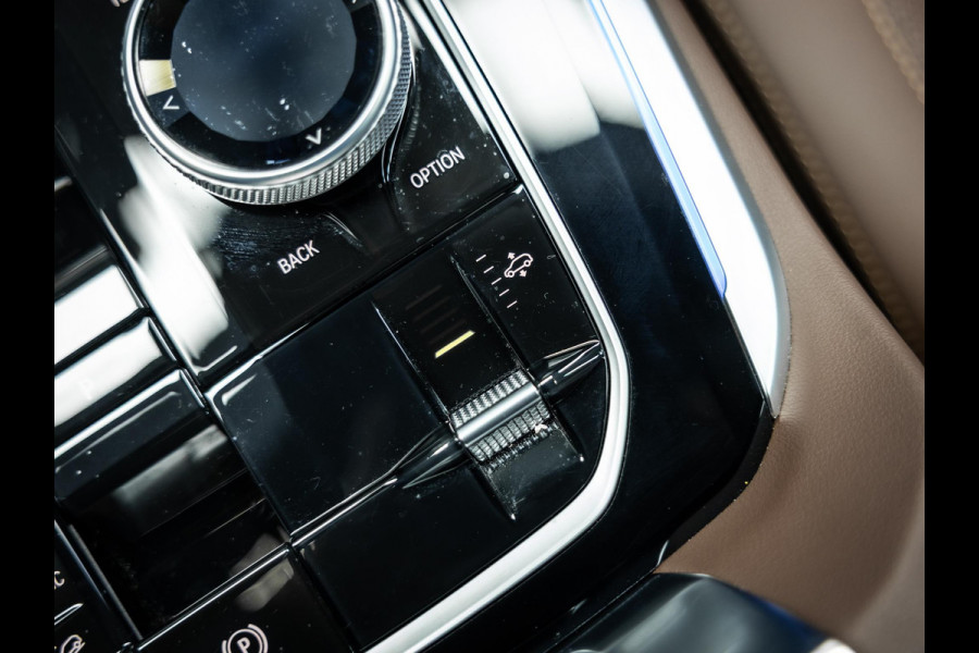 BMW X5 xDrive50e Prachtig uitgevoerde X5 50e Dravit Grau, spoiler pakket M-look Z.G.A.N