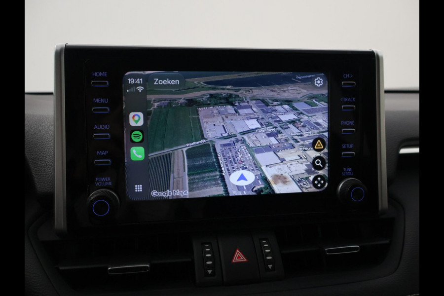 Toyota RAV4 2.5 HYBRID 218 PK AUT. BLACK EDITION + 19 INCH | ADAPTIVE CRUISE | CAMERA | STUUR/STOELVERWARMING