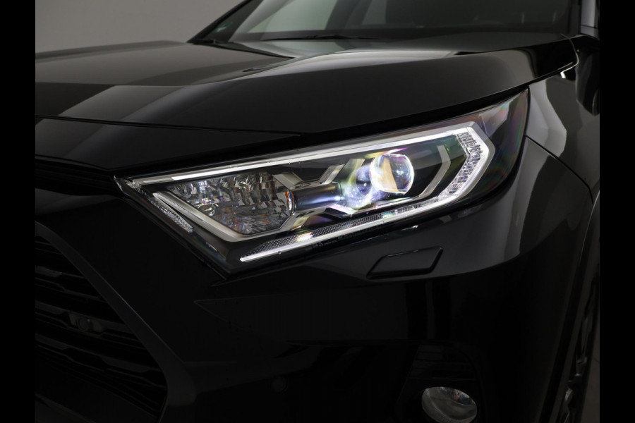 Toyota RAV4 2.5 HYBRID 218 PK AUT. BLACK EDITION + 19 INCH | ADAPTIVE CRUISE | CAMERA | STUUR/STOELVERWARMING
