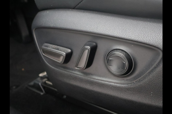 Toyota RAV4 2.5 HYBRID 218 PK AUT. BLACK EDITION + 19 INCH | ADAPTIVE CRUISE | CAMERA | STUUR/STOELVERWARMING
