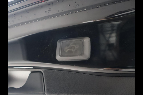 Toyota RAV4 2.5 HYBRID 218 PK AUT. BLACK EDITION + 19 INCH | ADAPTIVE CRUISE | CAMERA | STUUR/STOELVERWARMING