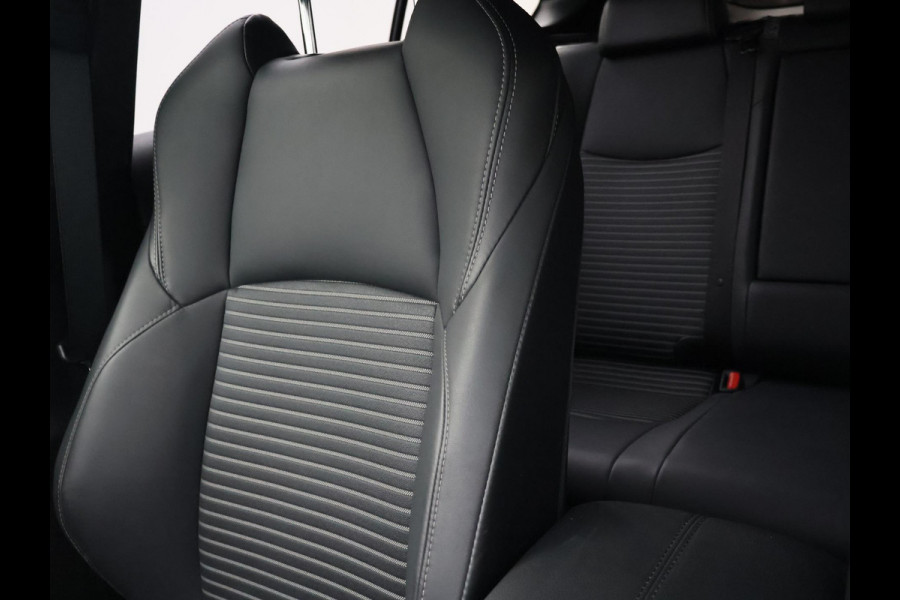 Toyota RAV4 2.5 HYBRID 218 PK AUT. BLACK EDITION + 19 INCH | ADAPTIVE CRUISE | CAMERA | STUUR/STOELVERWARMING