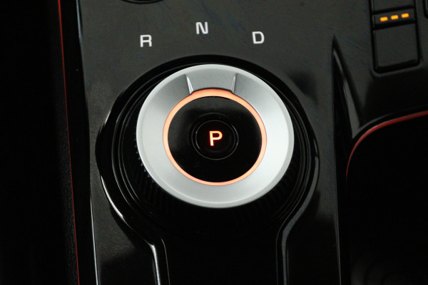 Kia Sportage 1.6 T-GDi Plug-in Hybrid AWD DynamicPlusLine (PANORAMADAK, TREKHAAK, CAMERA, STOEL/STUURVERWARMING)