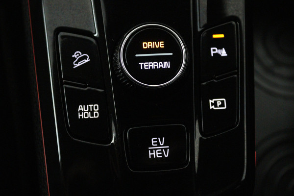 Kia Sportage 1.6 T-GDi Plug-in Hybrid AWD DynamicPlusLine (PANORAMADAK, TREKHAAK, CAMERA, STOEL/STUURVERWARMING)