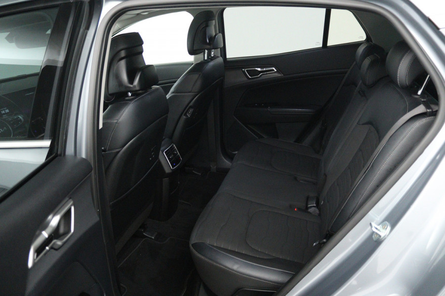 Kia Sportage 1.6 T-GDi Plug-in Hybrid AWD DynamicPlusLine (PANORAMADAK, TREKHAAK, CAMERA, STOEL/STUURVERWARMING)