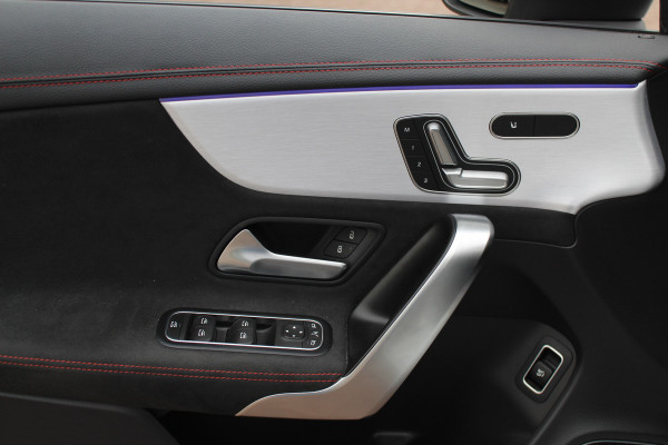 Mercedes-Benz CLA-Klasse Shooting Brake AMG 45 S 4MATIC+ Premium Plus 52.438 km! / Panoramadak / 360Camera / Sportuitlaat / Schaalstoelen / Burmester / DAB / Dodehoek / Matrix LED / Memory seats / Navigatie