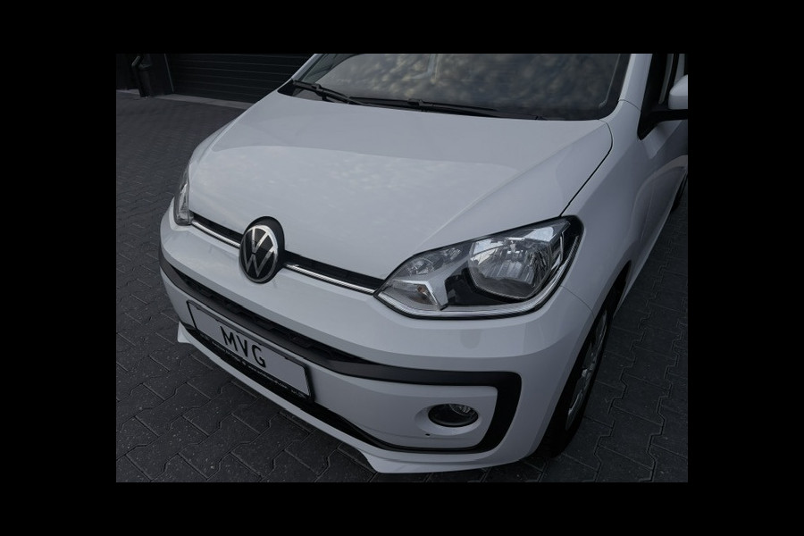 Volkswagen up! 1.0|65PK|Cruise|Camera|Stoel verw|Lane assist|MF stuur|Bluetooth|DAB|PDC|1e eigenaar|Dealer onderhouden|