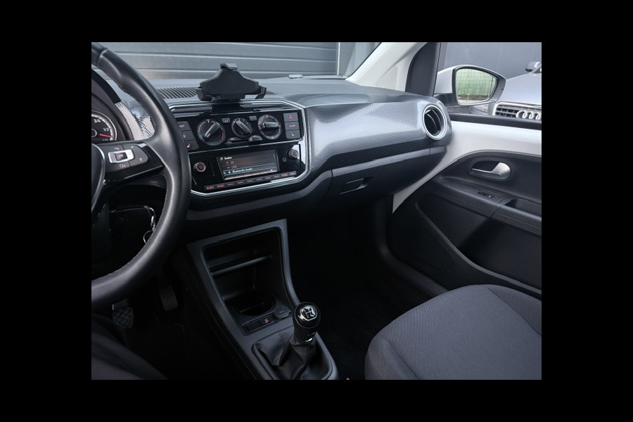 Volkswagen up! 1.0|65PK|Cruise|Camera|Stoel verw|Lane assist|MF stuur|Bluetooth|DAB|PDC|1e eigenaar|Dealer onderhouden|
