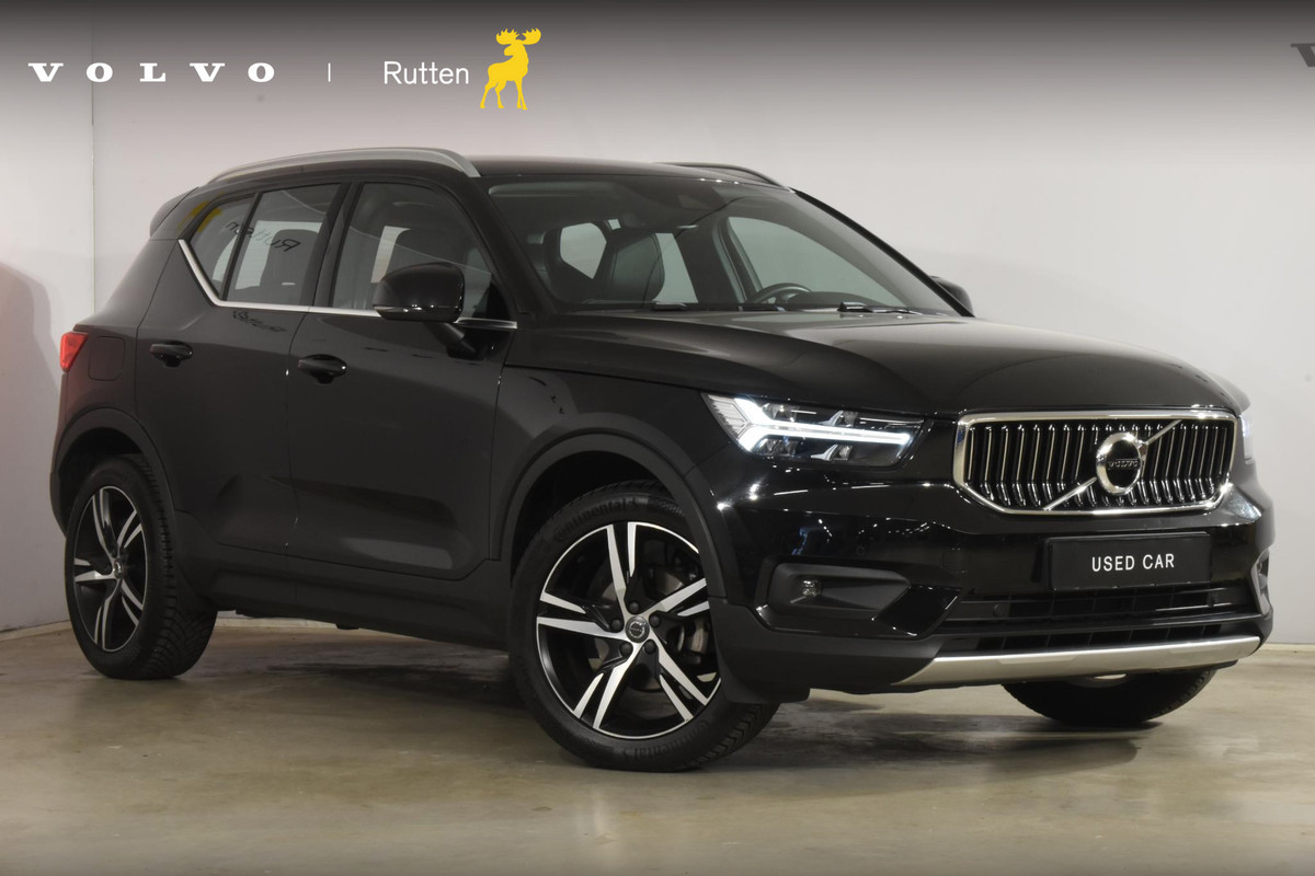 Volvo XC40 T3 163PK Inscription Automaat / Adaptive Cruise Control / Stuur- & Stoelverwarming / Elektrische achterklep / Achteruitrijcamera / Trekhaak elektrisch uitklapbaar / 19" velgen / Parkeersensoren V+A